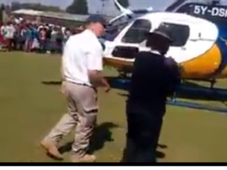 Sad Video of a Mzungu beating a Kenyan Policewoman